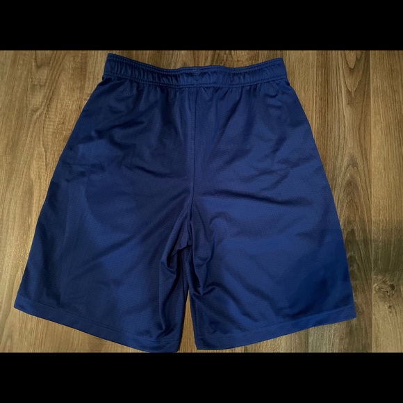 *SOLD* UA Heatgear Shorts - Picture 3 of 3